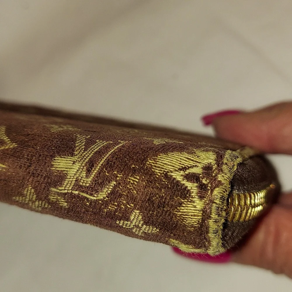Authentic Louis Vuitton Brown Denim Min Lin Long Zippy wallet